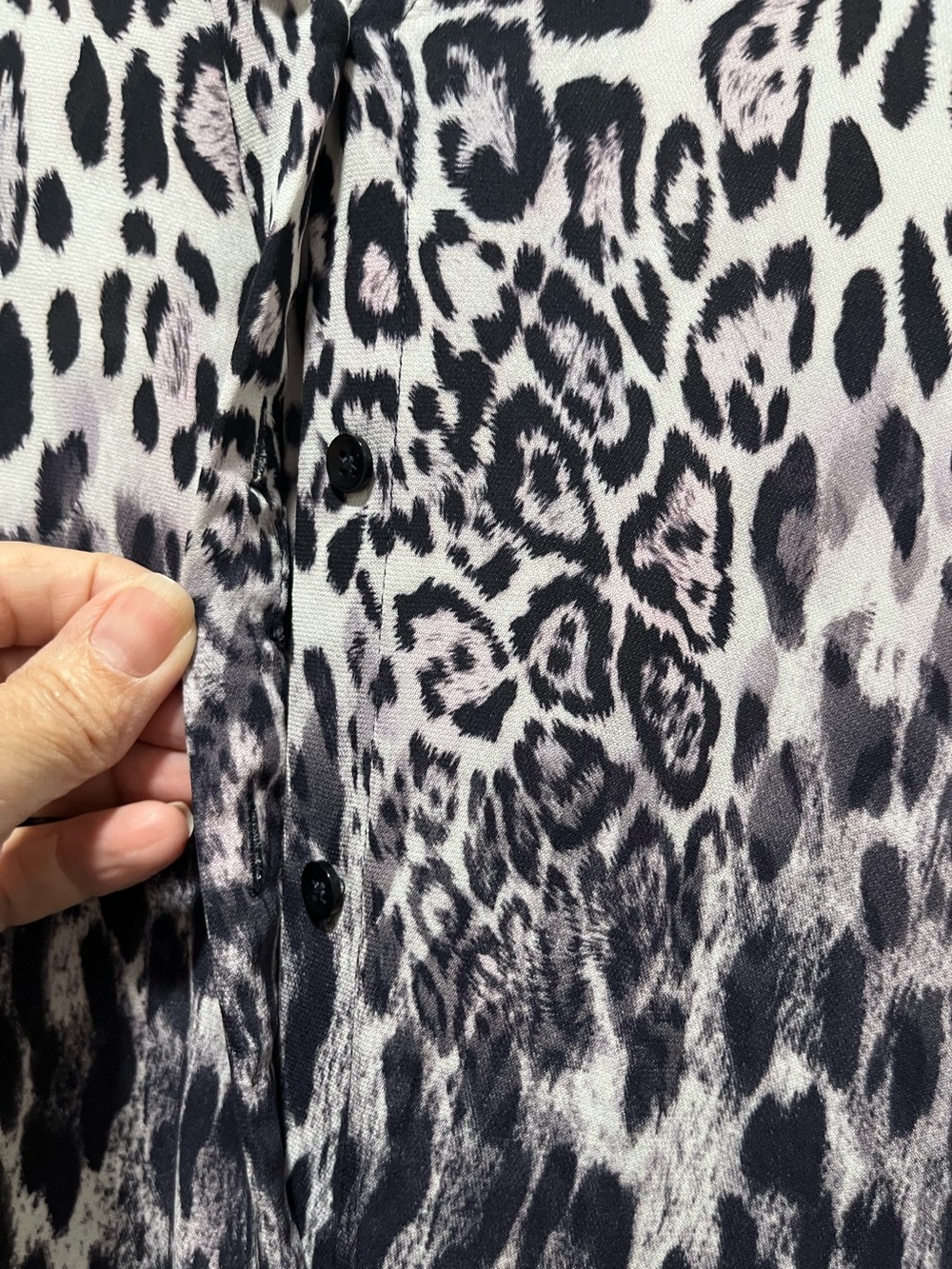 Ellie TAHARI Button Up Blouse XL - Picture 4 of 6